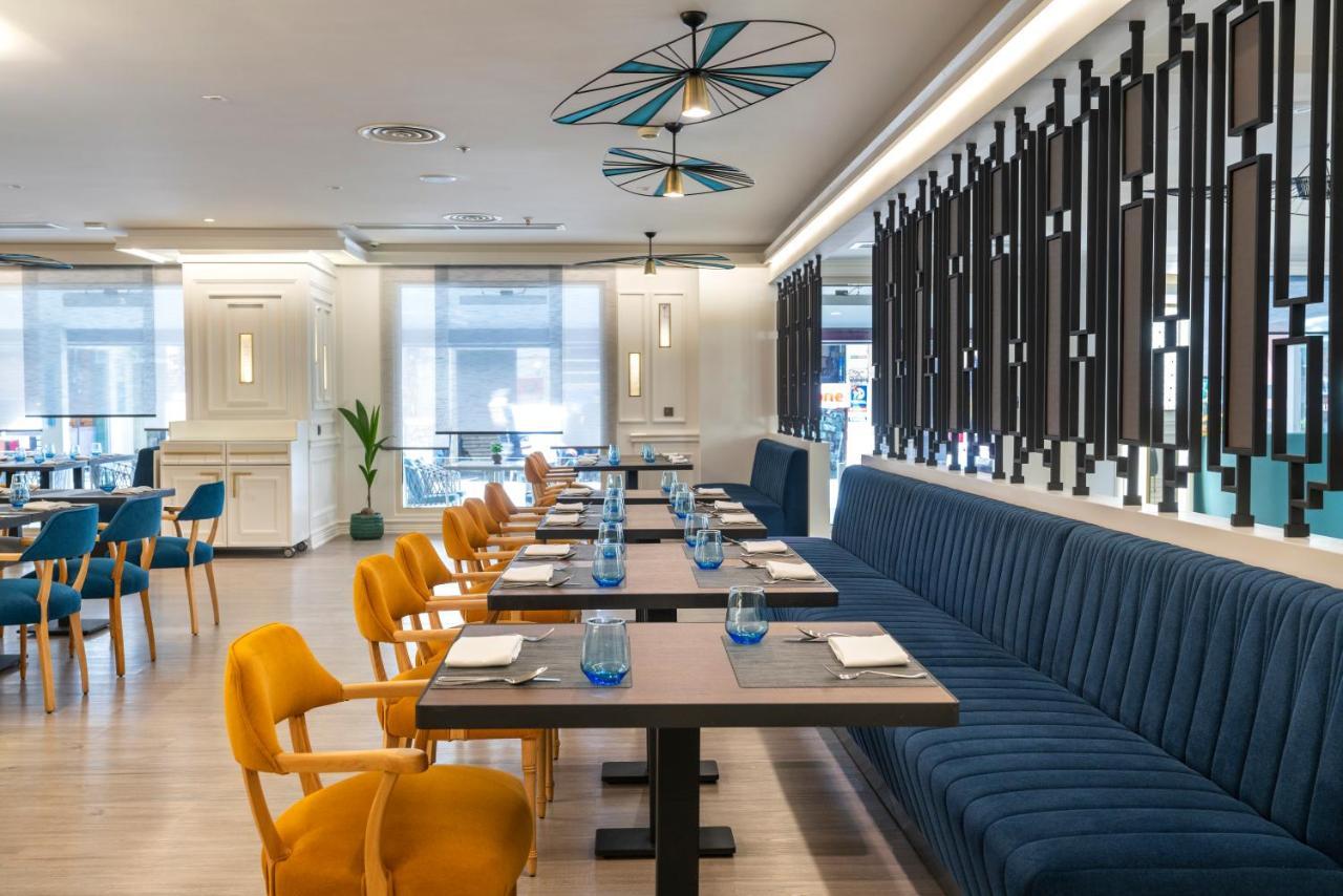 Occidental Taksim Hotel Istambul Exterior foto