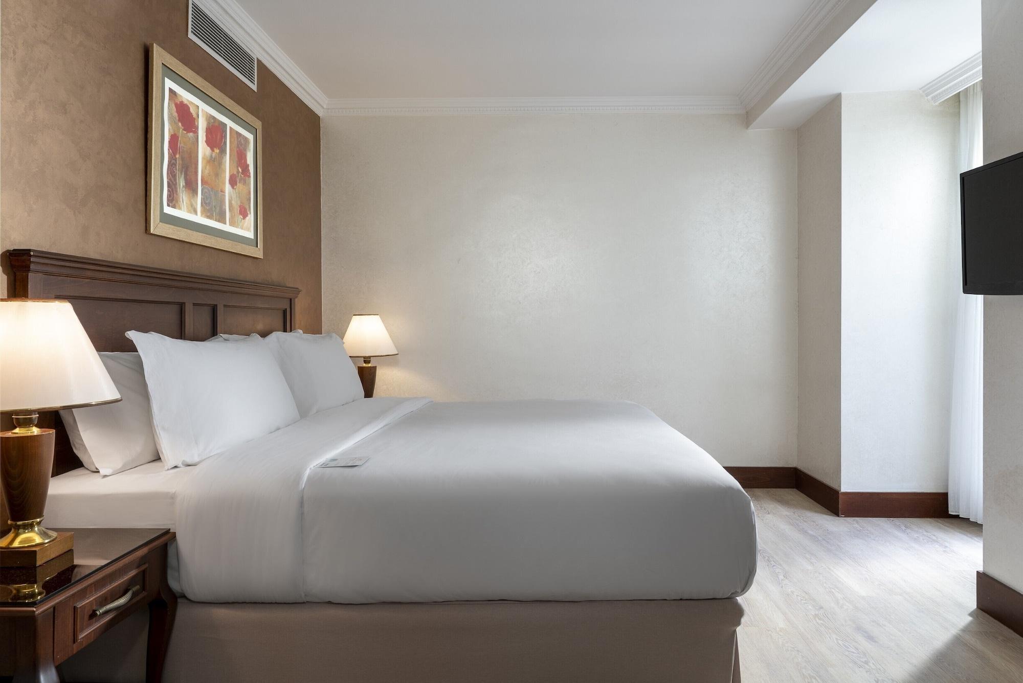 Occidental Taksim Hotel Istambul Exterior foto