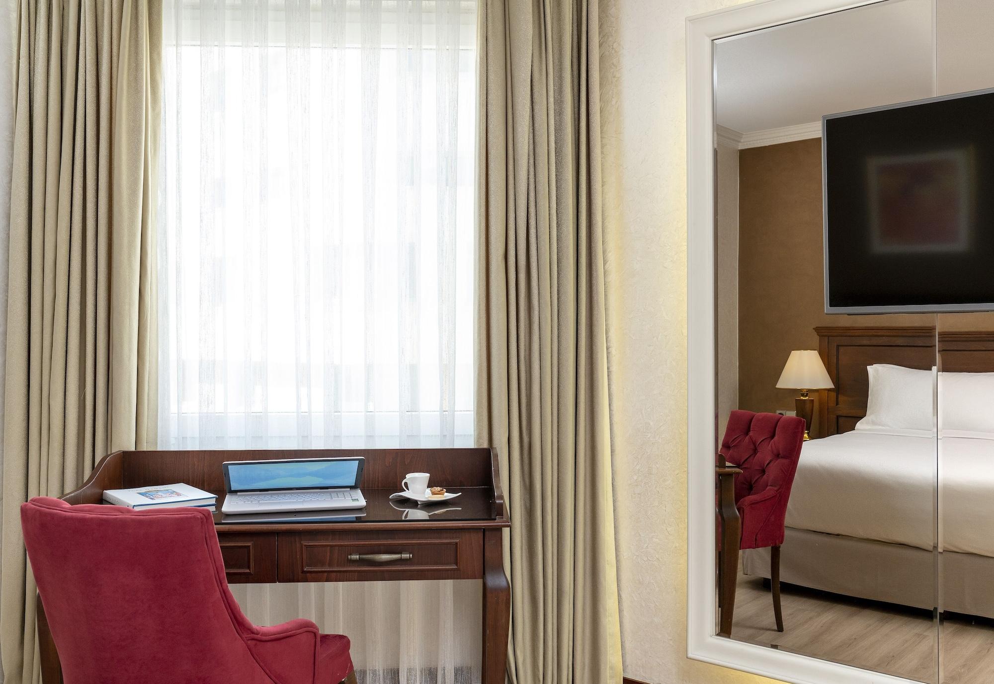 Occidental Taksim Hotel Istambul Exterior foto