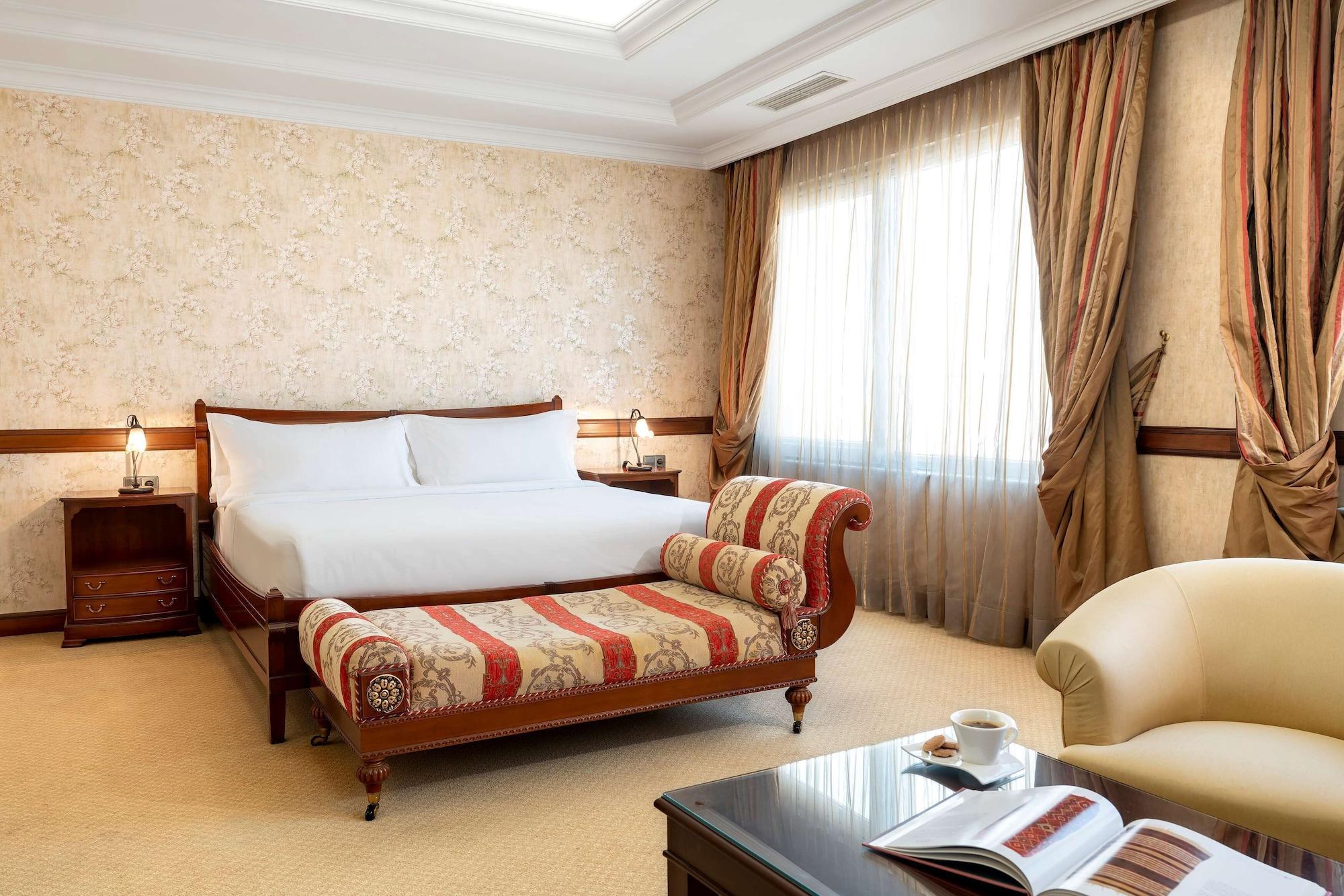Occidental Taksim Hotel Istambul Exterior foto