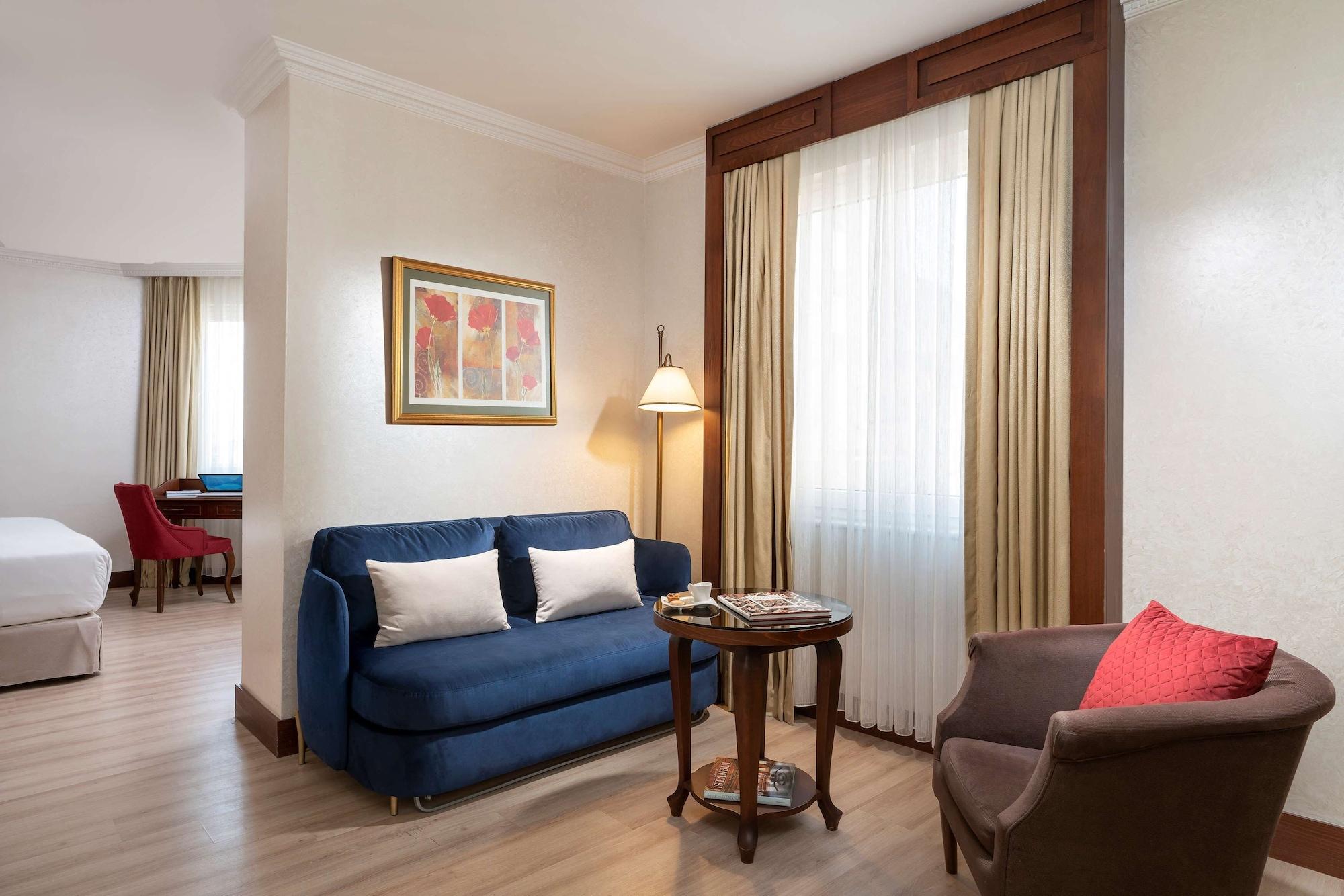 Occidental Taksim Hotel Istambul Exterior foto